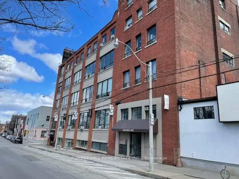 303 - 9 Davies Avenue