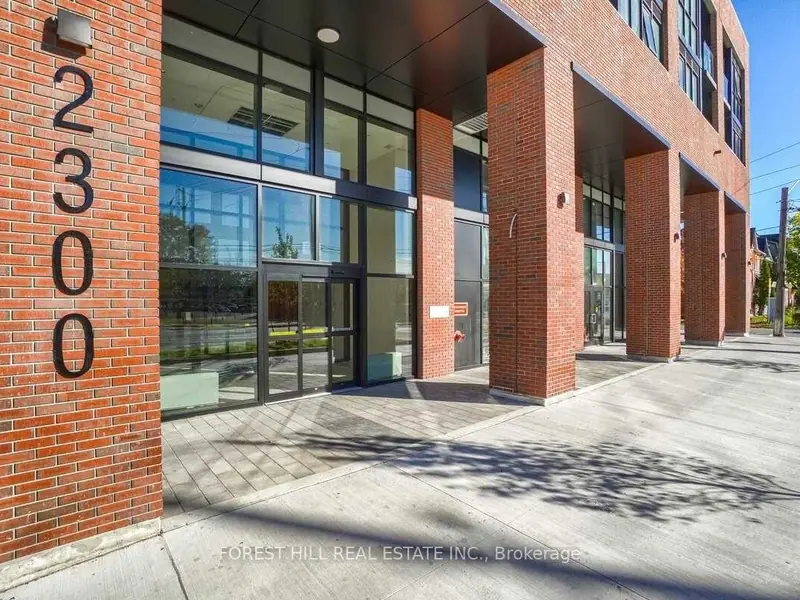 1009 - 2300 St. Clair Avenue W