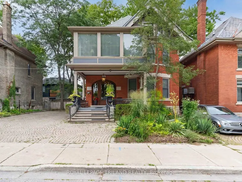 98 Central Avenue