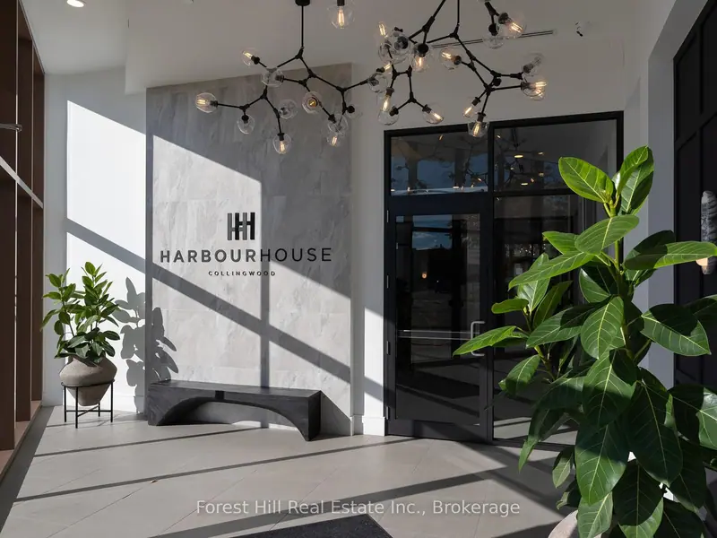 326 - 31 Huron Street