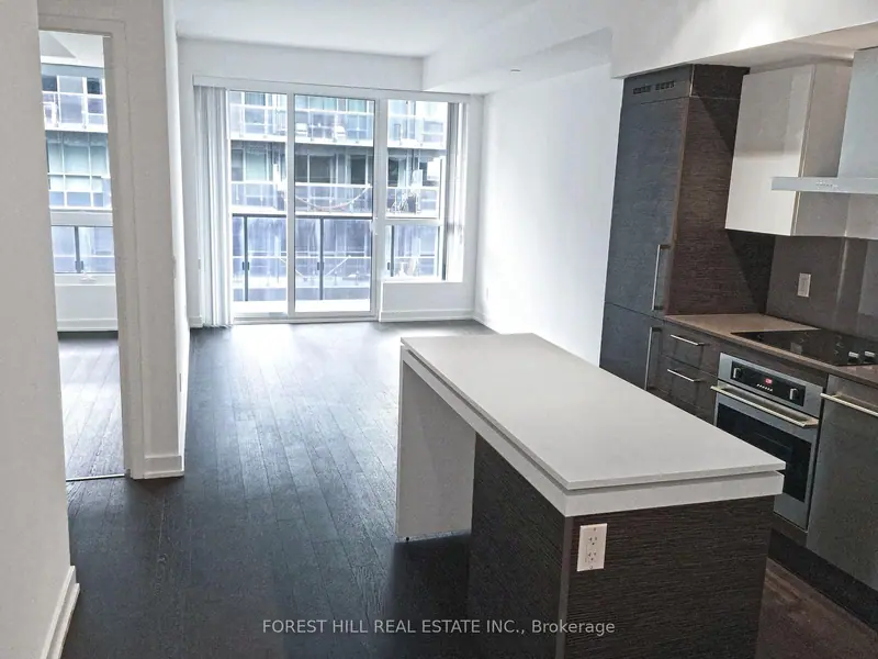 440 - 1030 King Street W