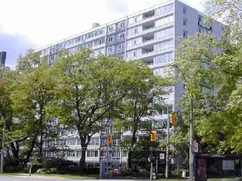 405 - 500 Avenue Road