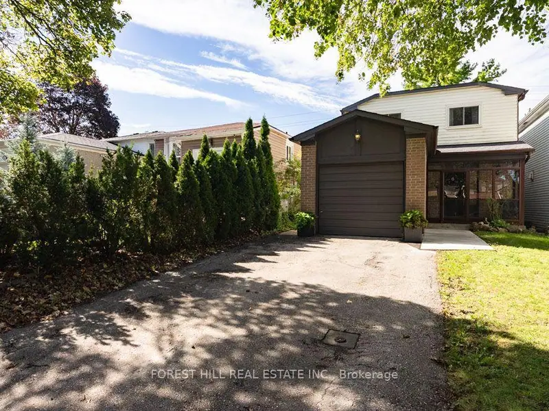 6 Snowshoe Crescent
