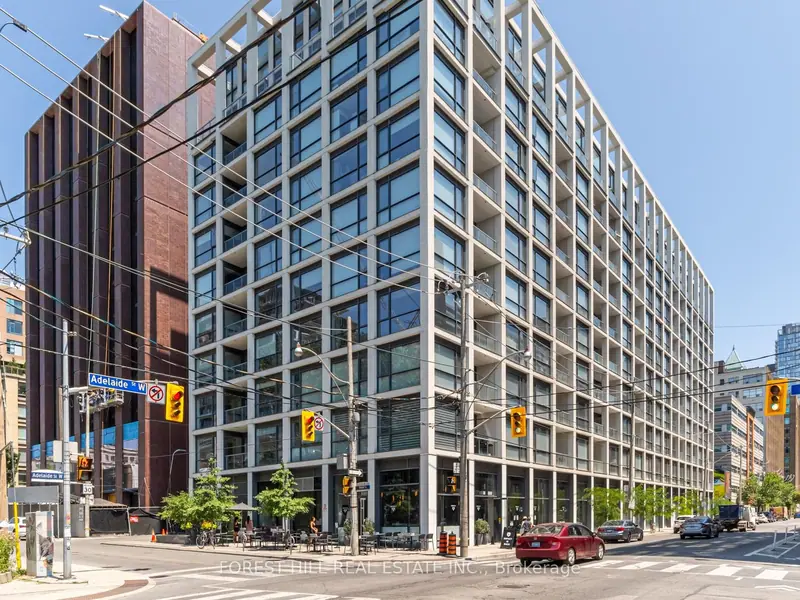 205 - 39 Brant Street
