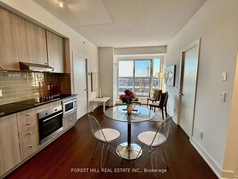 716 - 7 Kenaston Garden
