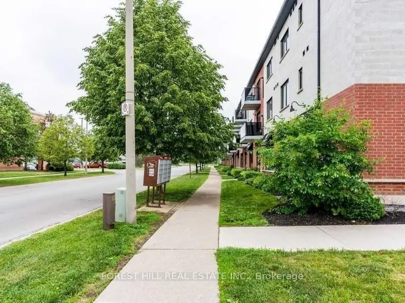 313 - 170 Rockhaven Lane
